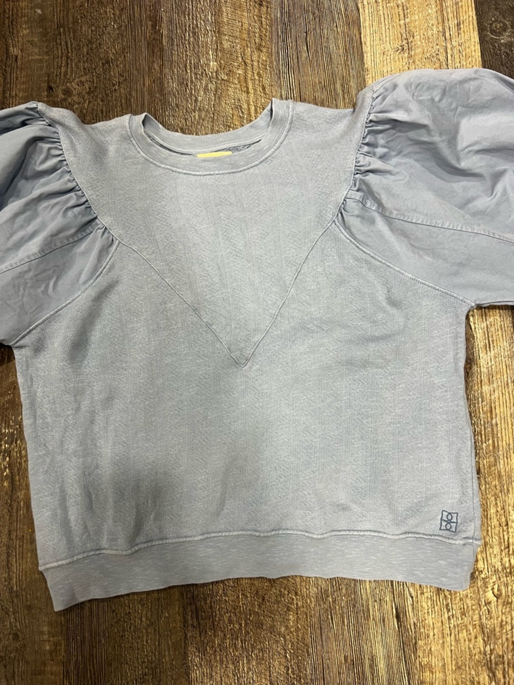 Bellerose Vrida Sweatshirt in Soft Chambray.